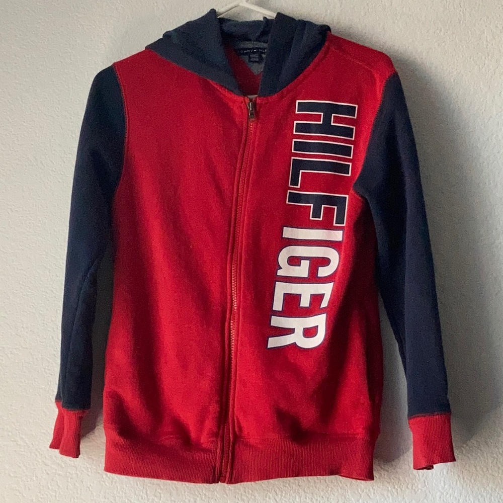 Red and Blue Tommy Hilfiger zip up hoodie. Size medium (12/14)